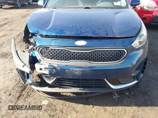 2018 Kia Niro LX with VIN KNDCB3LCXJ5117068, listed as a IAAI auction lot 41784164 with 88,859 mi miles. Bid and sale history available at carsss.com. Image 12.