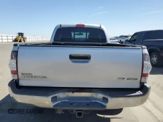 2010 Toyota Tacoma z VIN 5TEUU4EN1AZ740210, wystawiony jako Copart lot #58001235 z przebiegiem 126 682 mil mil oraz Szkoda całkowita • Salvage title. Historia ofert i sprzedaży dostępna na DreamBid. Obrazek 6.