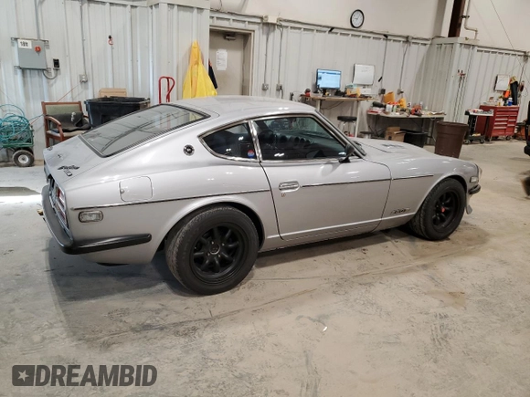 1977 Datsun 280ZX z VIN HLS30385475, wystawiony jako Copart lot #53284695 z przebiegiem 92 912 mil mil oraz Tytuł czysty. Historia ofert i sprzedaży dostępna na DreamBid. Obrazek 3.