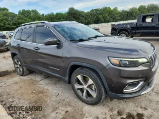 2019 Jeep Cherokee Limited with VIN 1C4PJLDX3KD145596, listed as a Copart auction lot 63126035 with 76,791 mi miles and Clean title. Bid and sale history available at DreamBid. Image 4.