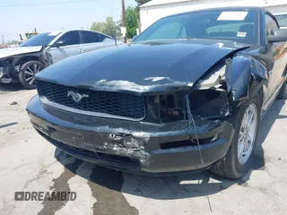 2005 Ford Mustang Deluxe with VIN 1ZVFT84N455189166, listed as a IAAI auction lot 42461064 with 144,956 mi miles and . Bid and sale history available at DreamBid. Image 12.