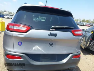 2018 Jeep Cherokee Latitude с VIN 1C4PJLCB9JD556540, выставлен на аукционе IAAI как лот 42282672 с пробегом 241 951 миль миль и . История ставок и продаж доступна на DreamBid. Изображение 16.