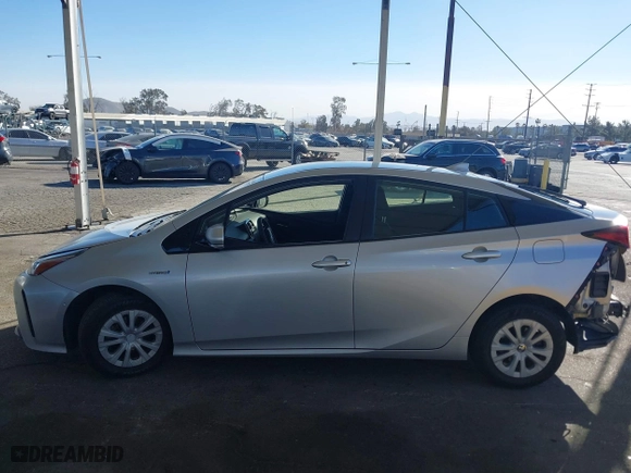2019 Toyota Prius L Eco with VIN JTDKARFU3K3082893, listed as a IAAI auction lot 41370727 with 217,582 mi miles. Bid and sale history available at carsss.com. Image 15.