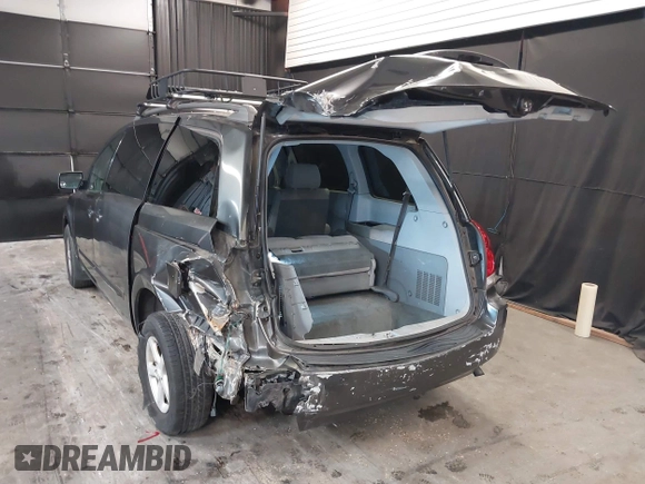 2004 Nissan Quest S with VIN 5N1BV28UX4N353525, listed as a IAAI auction lot 39576363 with 110,784 mi miles. Bid and sale history available at carsss.com. Image 3.