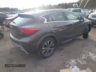 2017 Infiniti QX30 Luxury with VIN SJKCH5CR8HA034526, listed as a IAAI auction lot 41338947 with 67,166 mi miles. Bid and sale history available at carsss.com. Image 4.