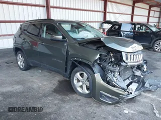2018 Jeep Compass Altitude with VIN 3C4NJDBB4JT238950, listed as a IAAI auction lot 41815682 with 85,598 mi miles and . Bid and sale history available at DreamBid. Image 1.