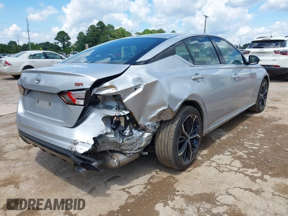 2024 Nissan Altima SR z VIN 1N4BL4CVXRN370456, wystawiony jako IAAI lot #42152499 z przebiegiem 30 007 mil mil oraz . Historia ofert i sprzedaży dostępna na DreamBid. Obrazek 6.
