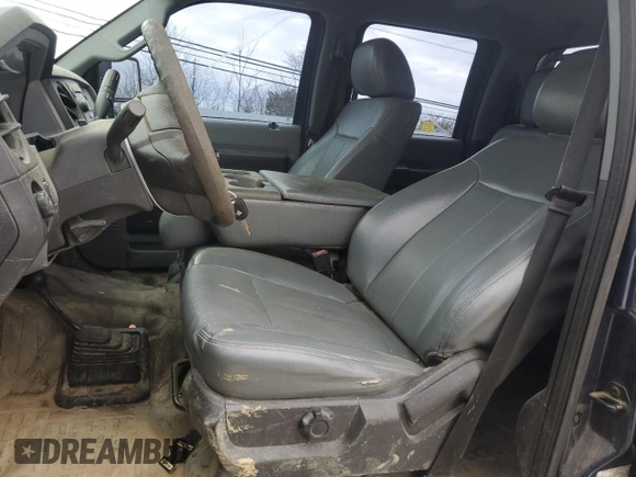 2015 Ford F-350 with VIN 1FD8W3F63FEA38604, listed as a Copart auction lot 47379115 with 215,048 mi miles and Salvage title. Bid and sale history available at DreamBid. Image 7.