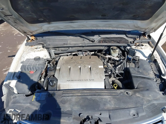 2008 Cadillac DTS 1SD z VIN 1G6KD57YX8U146211, wystawiony jako IAAI lot #41416406 z przebiegiem 141 362 mil mil oraz . Historia ofert i sprzedaży dostępna na DreamBid. Obrazek 10.