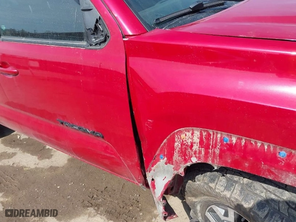 2020 Toyota Tacoma 4WD SR5 with VIN 3TMCZ5AN7LM305667, listed as a IAAI auction lot 41790927 with 86,173 mi miles. Bid and sale history available at carsss.com. Image 19.