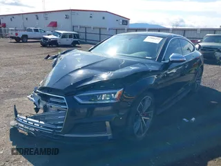 2018 Audi S5 Sportback Prestige z VIN WAUC4CF55JA009825, wystawiony jako IAAI lot #42086214 z przebiegiem 85 655 mil mil oraz . Historia ofert i sprzedaży dostępna na DreamBid. Obrazek 2.