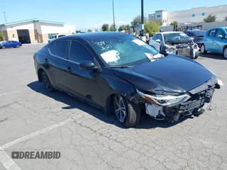 2020 Nissan Sentra SV with VIN 3N1AB8CV2LY220192, listed as a IAAI auction lot 41674675 with 37,621 mi miles. Bid and sale history available at carsss.com. Image 1.