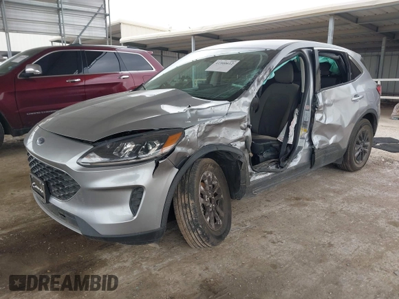 2022 Ford Escape SE z VIN 1FMCU0G62NUA25554, wystawiony jako IAAI lot #41900612 z przebiegiem 63 581 mil mil oraz . Historia ofert i sprzedaży dostępna na DreamBid. Obrazek 18.
