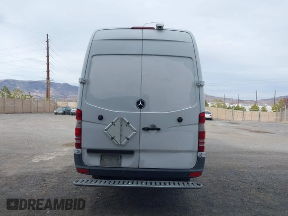 2011 Mercedes-Benz Sprinter Cargo with VIN WD3PE8CB4B5595009, listed as a IAAI auction lot 41791413 with 353,189 mi miles. Bid and sale history available at carsss.com. Image 16.