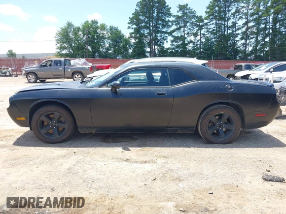 2009 Dodge Challenger R/T z VIN 2B3LJ54T39H598803, wystawiony jako IAAI lot #42535926 z przebiegiem 221 827 mil mil oraz . Historia ofert i sprzedaży dostępna na DreamBid. Obrazek 15.