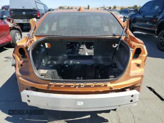 2017 Chevrolet SS z VIN 6G3F15RW8HL307912, wystawiony jako Copart lot #71486044 z przebiegiem Nie podano mil oraz Szkoda całkowita • Salvage title. Historia ofert i sprzedaży dostępna na DreamBid. Obrazek 6.