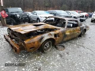 1981 Pontiac Firebird z VIN 1G2AW87W4BN120809, wystawiony jako Copart lot #45333155 z przebiegiem Nie podano mil oraz Nie do naprawy • Non repairable. Historia ofert i sprzedaży dostępna na DreamBid. Obrazek 1.