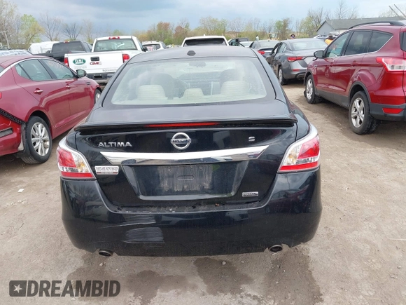 2015 Nissan Altima 2.5 SV with VIN 1N4AL3AP7FC582717, listed as a IAAI auction lot 42073631 with 137,788 mi miles. Bid and sale history available at carsss.com. Image 16.