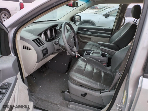 2008 Dodge Grand Caravan SXT with VIN 2D8HN54X68R640676, listed as a Copart auction lot 44732045 with 135,082 mi miles and Salvage Title. Bid and sale history available at carsss.com. Image 7.