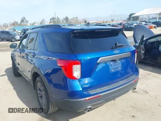 2023 Ford Explorer XLT with VIN 1FMSK7DH9PGA46015, listed as a IAAI auction lot 41593747 with 40,100 mi miles. Bid and sale history available at carsss.com. Image 3.