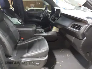 2021 Chevrolet Tahoe LT z VIN 1GNSKNKD5MR354265, wystawiony jako IAAI lot #42331890 z przebiegiem 106 250 mil mil oraz . Historia ofert i sprzedaży dostępna na DreamBid. Obrazek 5.