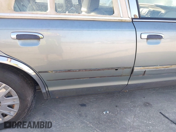 2005 Mercury Grand Marquis GS with VIN 2MEFM74WX5X627625, listed as a IAAI auction lot 41982651 with 87,044 mi miles and . Bid and sale history available at DreamBid. Image 6.