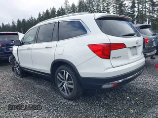 2016 Honda Pilot Elite with VIN 5FNYF6H05GB062868, listed as a IAAI auction lot 41804794 with 1 mi miles. Bid and sale history available at carsss.com. Image 3.