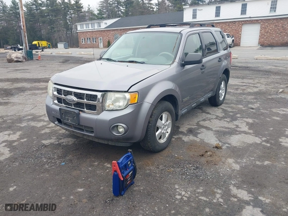 2008 Ford Escape XLT with VIN 1FMCU93Z28KC63389, listed as a IAAI auction lot 41957680 with 178,751 mi miles. Bid and sale history available at carsss.com. Image 2.