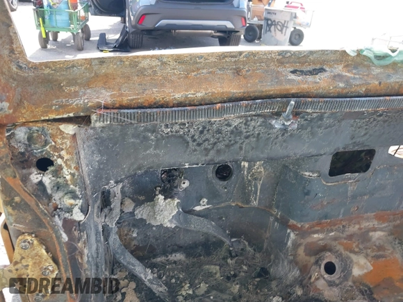 2009 Jeep Wrangler X with VIN 1J4FA24199L759273, listed as a IAAI auction lot 41472498 with Not Provided miles and . Bid and sale history available at DreamBid. Image 7.