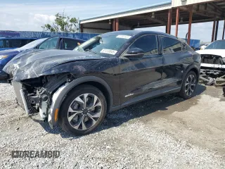 2024 Ford Mustang Mach-E Select z VIN 3FMTK1R49RMA03746, wystawiony jako Copart lot #57418845 z przebiegiem 8 788 mil mil oraz Szkoda całkowita • Salvage title. Historia ofert i sprzedaży dostępna na DreamBid. Obrazek 1.