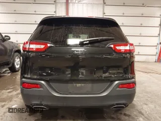 2016 Jeep Cherokee Latitude with VIN 1C4PJMCS9GW162734, listed as a IAAI auction lot 41940086 with 98,101 mi miles and . Bid and sale history available at carsss.com. Image 16.