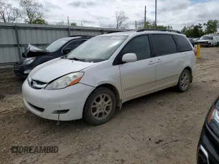 2006 Toyota Sienna XLE z VIN 5TDZA22C36S395501, wystawiony jako Copart lot #58299405 z przebiegiem 246 658 mil mil oraz Czysty tytuł • Clean title. Historia ofert i sprzedaży dostępna na DreamBid. Obrazek 1.