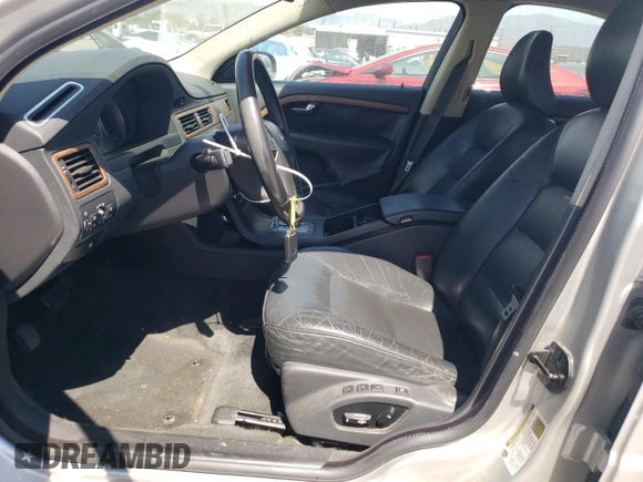2008 Volvo S80 3.2L with VIN YV1AS982081064192, listed as a Copart auction lot 70442604 with 135,774 mi miles and Salvage Title. Bid and sale history available at carsss.com. Image 7.