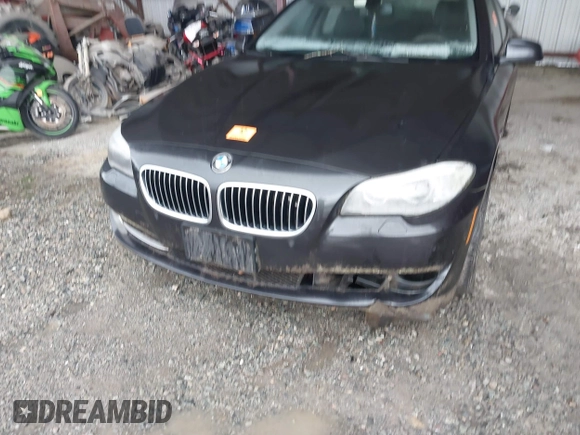 2013 BMW 5 Series 528i xDrive with VIN WBAXH5C50DD113566, listed as a IAAI auction lot 41981416 with 123,330 mi miles. Bid and sale history available at carsss.com. Image 6.