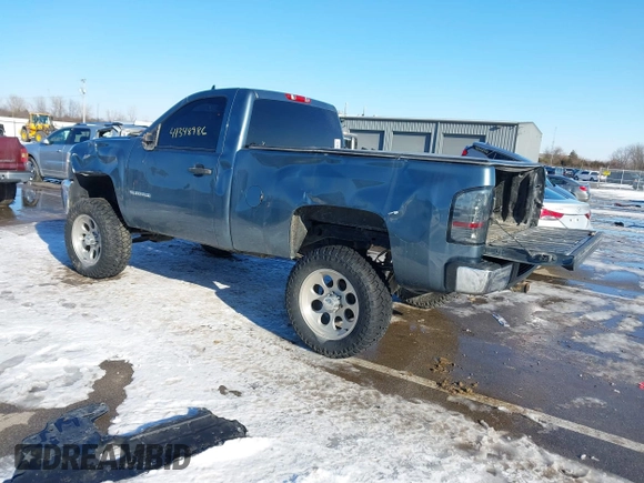 2012 Chevrolet Silverado 1500 LT with VIN 1GCNKSE02CZ306492, listed as a IAAI auction lot 41348986 with 129,750 mi miles. Bid and sale history available at carsss.com. Image 3.