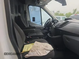 2018 Ford Transit с VIN 1FTYR2CM1JKB10502, выставлен на аукционе IAAI как лот 42849107 с пробегом 249 727 миль миль и . История ставок и продаж доступна на DreamBid. Изображение 24.