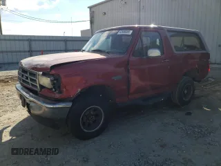 1996 Ford Bronco XL with VIN 1FMEU15N3TLB26372, listed as a Copart auction lot 42698355 with 272,328 mi miles and Salvage Title. Bid and sale history available at carsss.com. Image 1.