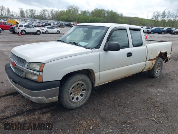 2005 Chevrolet Silverado 1500 Work Truck with VIN 1GCEC19X15Z289993, listed as a IAAI auction lot 42170540 with 228,281 mi miles. Bid and sale history available at carsss.com. Image 2.
