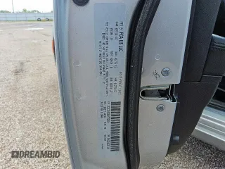 2019 Chrysler 300 Touring z VIN 2C3CCAAG9KH733284, wystawiony jako Copart lot #55454485 z przebiegiem Nie podano mil oraz Tytuł czysty. Historia ofert i sprzedaży dostępna na DreamBid. Obrazek 12.
