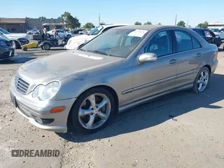 2006 Mercedes-Benz C 230 Sport z VIN WDBRF52H76A867919, wystawiony jako IAAI lot #42745070 z przebiegiem 115 536 mil mil oraz . Historia ofert i sprzedaży dostępna na DreamBid. Obrazek 17.