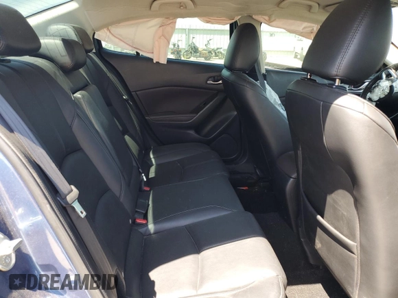 2018 Mazda 3 Touring z VIN 3MZBN1V35JM238103, wystawiony jako Copart lot #56770875 z przebiegiem 66 747 mil mil oraz Szkoda całkowita • Salvage title. Historia ofert i sprzedaży dostępna na DreamBid. Obrazek 10.