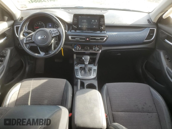 2021 Kia Seltos S with VIN KNDEU2AA0M7189890, listed as a Copart auction lot 84733084 with 41,495 mi miles and Salvage Title. Bid and sale history available at DreamBid. Image 8.