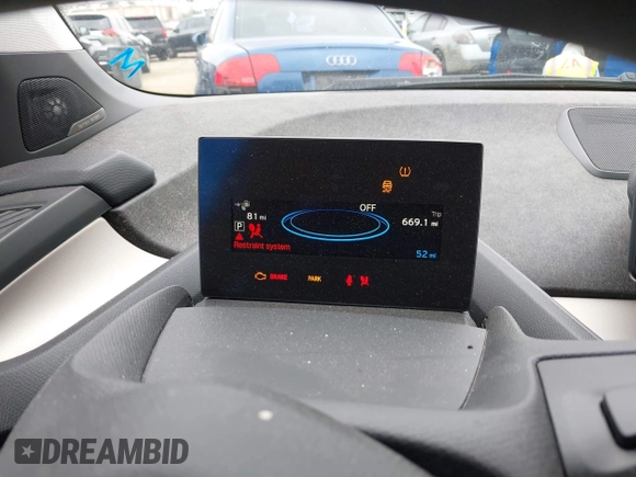 2019 BMW i3 z VIN WBY8P4C54K7E83372, wystawiony jako IAAI lot #42055886 z przebiegiem 22 230 mil mil oraz . Historia ofert i sprzedaży dostępna na DreamBid. Obrazek 18.
