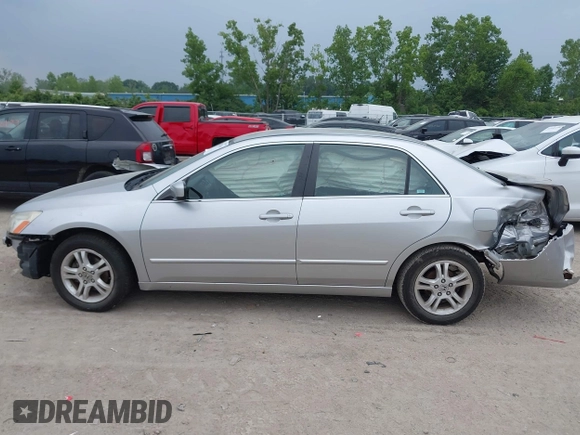 2007 Honda Accord LX SE z VIN 1HGCM56347A060806, wystawiony jako IAAI lot #42701618 z przebiegiem 140 573 mil mil oraz . Historia ofert i sprzedaży dostępna na DreamBid. Obrazek 15.