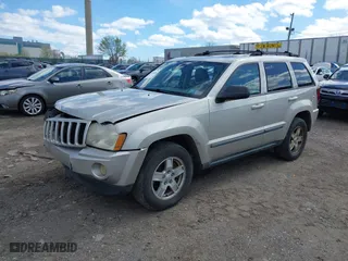 2007 Jeep Grand Cherokee Laredo with VIN 1J8GR48KX7C513145, listed as a IAAI auction lot 41994486 with 188,870 mi miles. Bid and sale history available at carsss.com. Image 17.