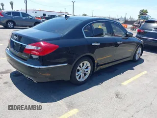 2012 Hyundai Genesis 3.8L z VIN KMHGC4DD0CU182057, wystawiony jako IAAI lot #42331719 z przebiegiem 119 554 mil mil oraz . Historia ofert i sprzedaży dostępna na DreamBid. Obrazek 4.