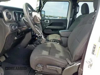 2023 Jeep Gladiator Overland z VIN 1C6HJTFG0PL514615, wystawiony jako Copart lot #57795945 z przebiegiem 32 427 mil mil oraz Czysty tytuł • Clean title. Historia ofert i sprzedaży dostępna na DreamBid. Obrazek 7.