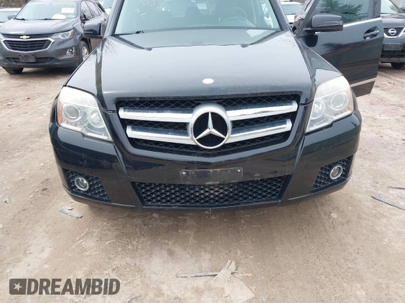 2010 Mercedes-Benz GLK GLK 350 with VIN WDCGG8HB1AF402262, listed as a IAAI auction lot 41924053 with 118,745 mi miles. Bid and sale history available at carsss.com. Image 6.