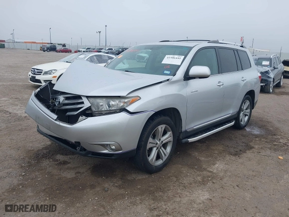2013 Toyota Highlander Limited with VIN 5TDYK3EH3DS105986, listed as a IAAI auction lot 41506441 with 173,711 mi miles. Bid and sale history available at carsss.com. Image 18.