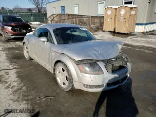 2001 Audi TT with VIN TRUWT28N511019111, listed as a Copart auction lot 86346424 with 213,515 mi miles and Salvage Title. Bid and sale history available at carsss.com. Image 10.